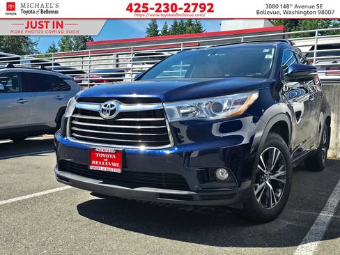 Used 2016 Toyota Highlander XLE AWD/4WD image 1