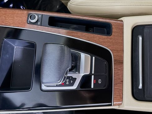 Used 2021 Audi Q5 Prestige w/ Prestige Package image 20