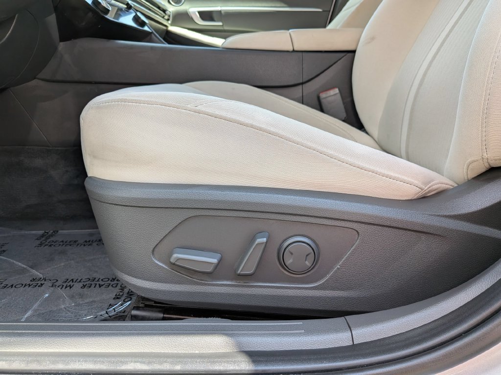Used 2025 Hyundai Sonata SEL FWD image 14
