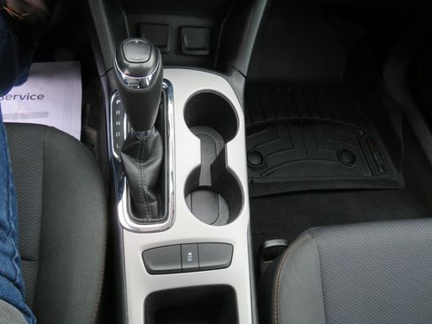 Used 2018 Chevrolet Cruze LS image 4