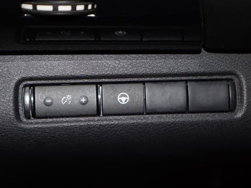 Used 2024 Nissan Pathfinder SV image 19