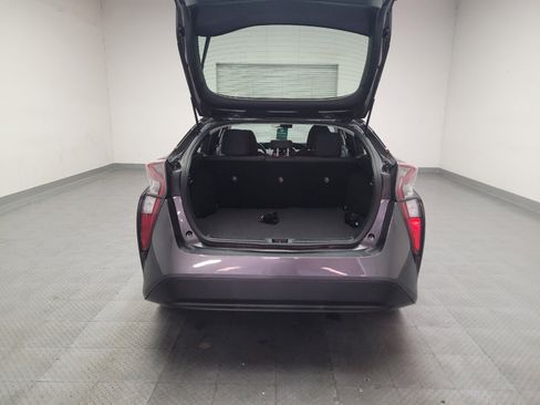 Used 2016 Toyota Prius Two FWD image 29
