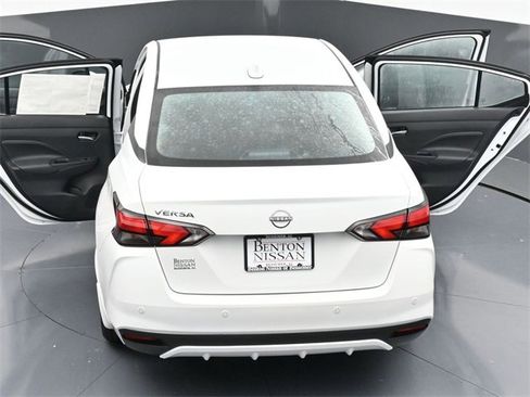 New 2025 Nissan Versa SV w/ Trunk Package image 43