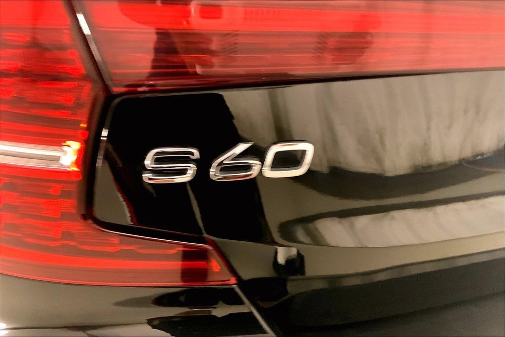 Used 2021 Volvo S60 T8 Inscription AWD/4WD image 7