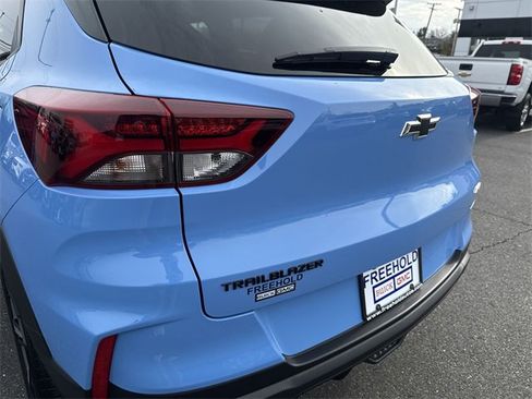 Certified 2023 Chevrolet TrailBlazer RS w/ Sun and Liftgate Package image 32