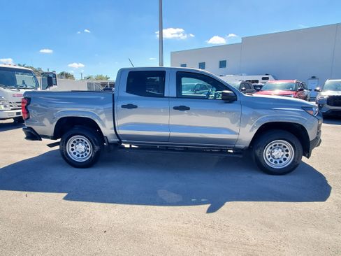 Used 2023 Chevrolet Colorado W/T image 4