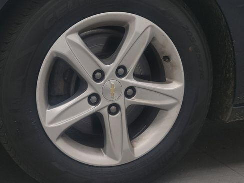Used 2023 Chevrolet Malibu LT FWD image 31