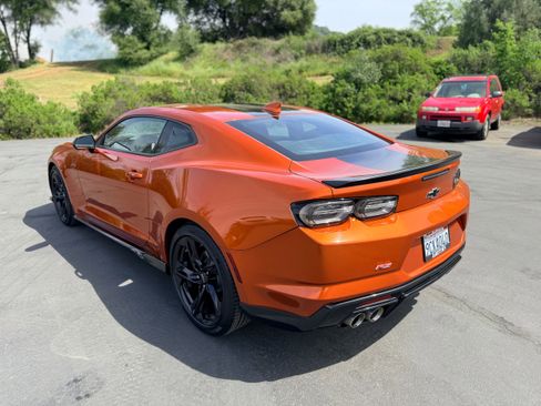 Used 2022 Chevrolet Camaro LT w/ RS Package RWD image 8