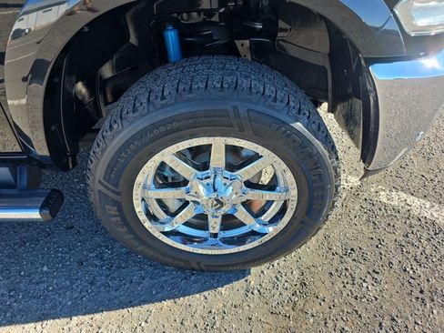 Used 2018 RAM 2500 Longhorn w/ Longhorn Southfork Package image 11