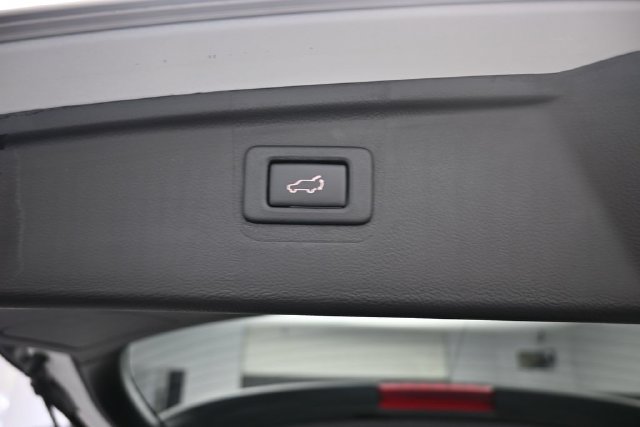 Used 2019 Subaru Outback 3.6R Touring w/ Popular Package #3A AWD/4WD image 31