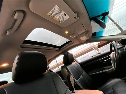 Used 2014 Nissan Altima 2.5 SL w/ Technology Package image 12