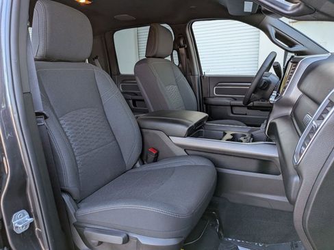 Used 2025 RAM 3500 Big Horn AWD/4WD image 21