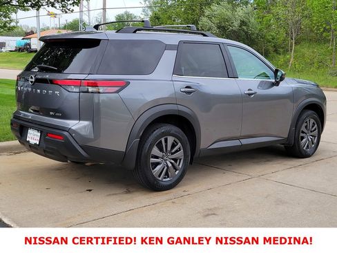 Certified 2023 Nissan Pathfinder SV AWD/4WD image 3