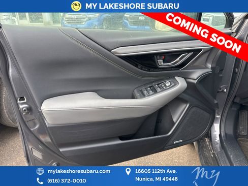 Used 2025 Subaru Outback Onyx Edition image 8