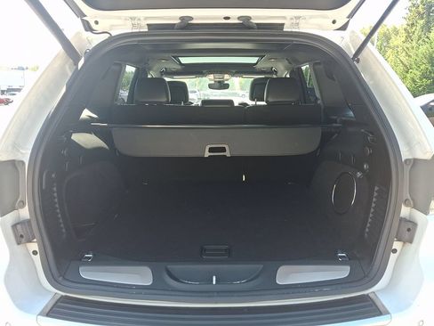 Used 2018 Jeep Grand Cherokee Limited AWD/4WD image 27