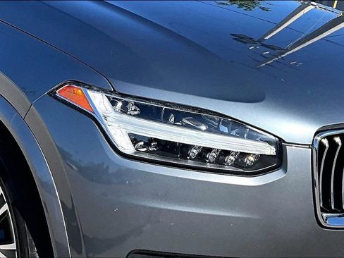 Used 2020 Volvo XC90 T6 Momentum w/ Protection Package Premier AWD/4WD image 12