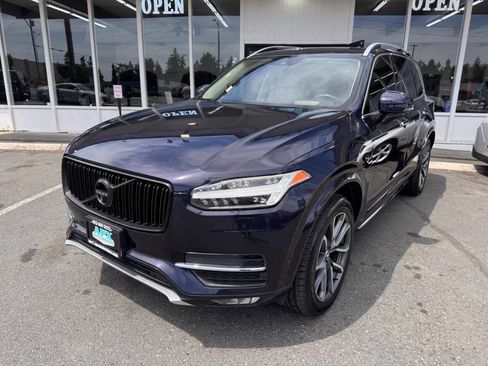 Used 2016 Volvo XC90 T6 Momentum w/ Momentum Plus Package AWD/4WD image 1