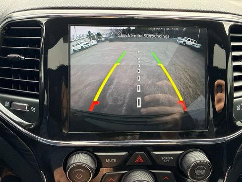 Used 2022 Jeep Grand Cherokee Laredo X image 22