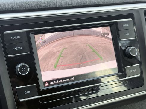 Used 2018 Volkswagen Atlas S image 51