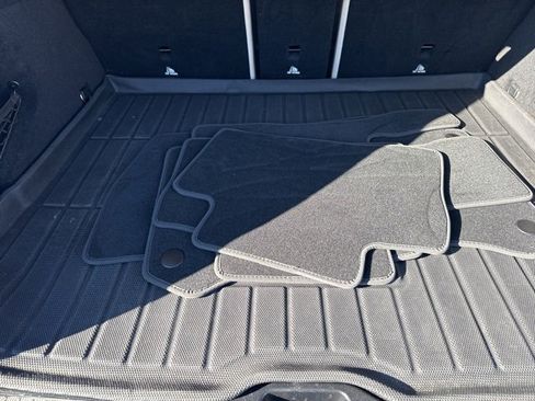 Used 2022 Mercedes-Benz GLC 300 4MATIC image 29