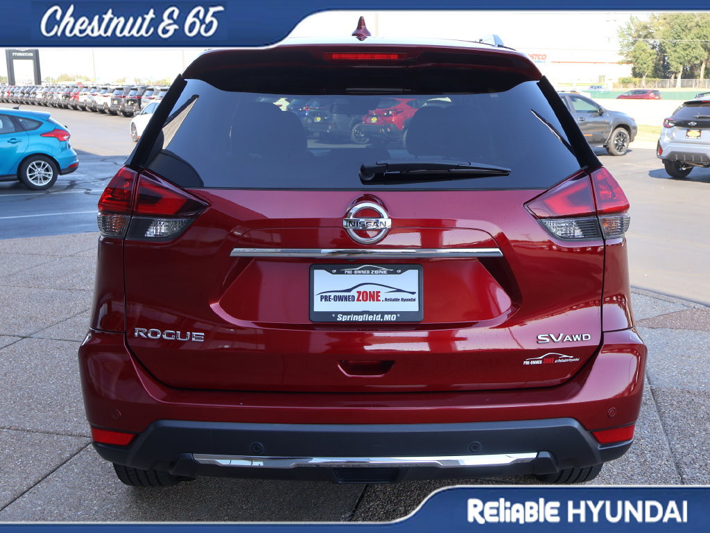 Used 2019 Nissan Rogue SV w/ Sun & Sound Touring Package AWD/4WD image 5