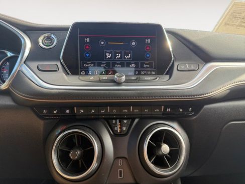 Used 2019 Chevrolet Blazer Premier w/ Sun and Wheels Package image 10