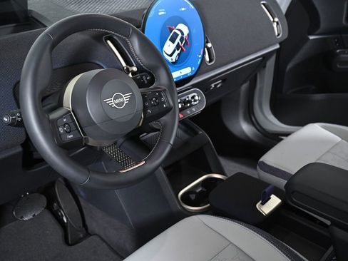 Certified 2025 MINI Cooper Countryman S AWD/4WD image 13