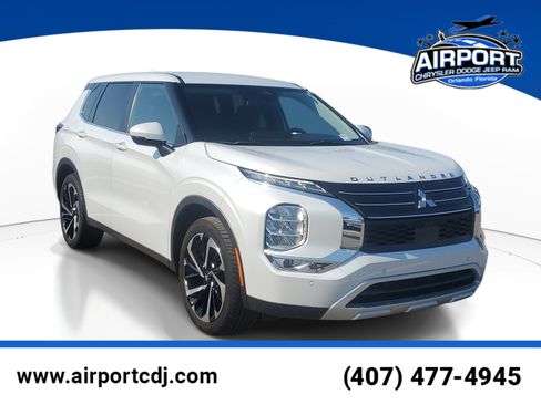 Used 2024 Mitsubishi Outlander SE FWD image 1