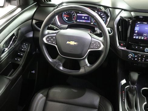 Used 2023 Chevrolet Traverse LT FWD image 15