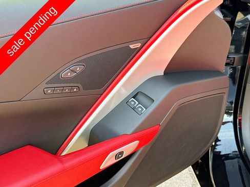 Used 2015 Chevrolet Corvette Z06 w/ 3LZ Preferred Equipment Group RWD image 18
