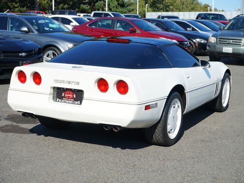Used 1988 Chevrolet Corvette Base image 5