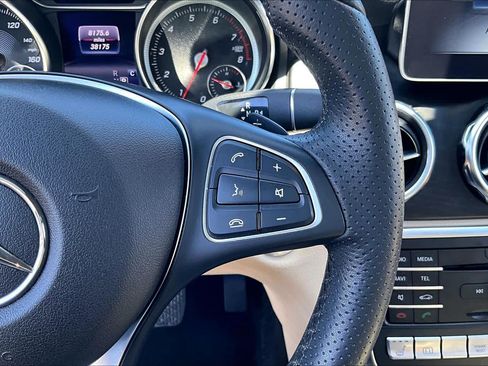 Used 2018 Mercedes-Benz GLA 250 4MATIC image 23