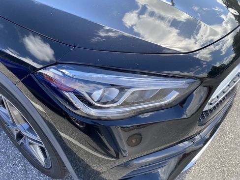 Used 2022 Mercedes-Benz GLA 250 4MATIC image 16