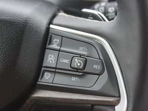 Used 2023 Jeep Grand Cherokee 4WD 4xe image 26