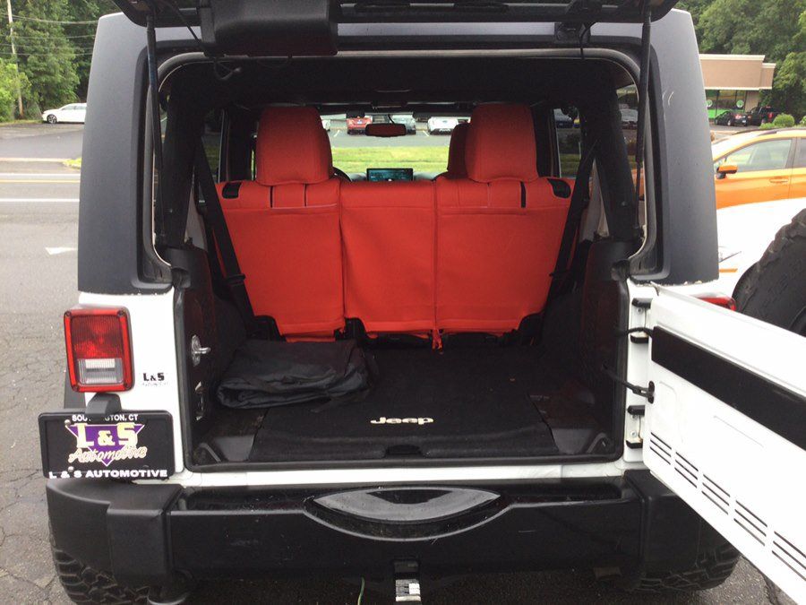 Used 2017 Jeep Wrangler Unlimited Sport AWD/4WD image 14