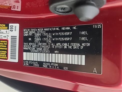 Used 2026 Toyota Sienna XLE FWD image 46