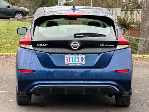 Used 2022 Nissan Leaf S image 7