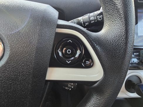 Certified 2016 Toyota Prius Two image 20