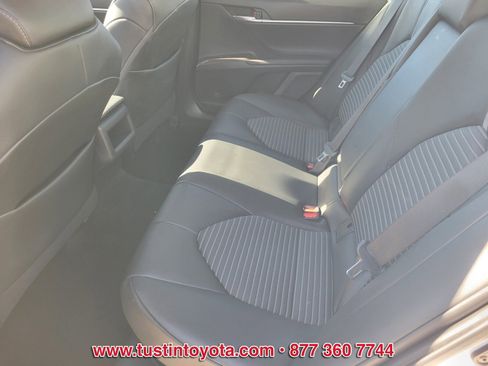 Certified 2021 Toyota Camry SE image 11