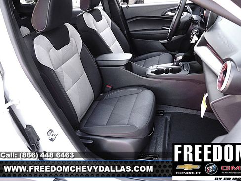 New 2026 Chevrolet Trax RS w/ Driver Confidence Package image 13