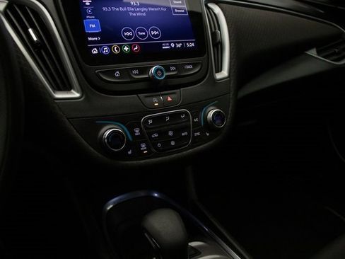 Used 2023 Chevrolet Malibu LT image 34