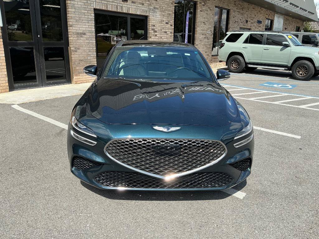 Used 2022 Genesis G70 2.0T w/ Prestige Package RWD image 9