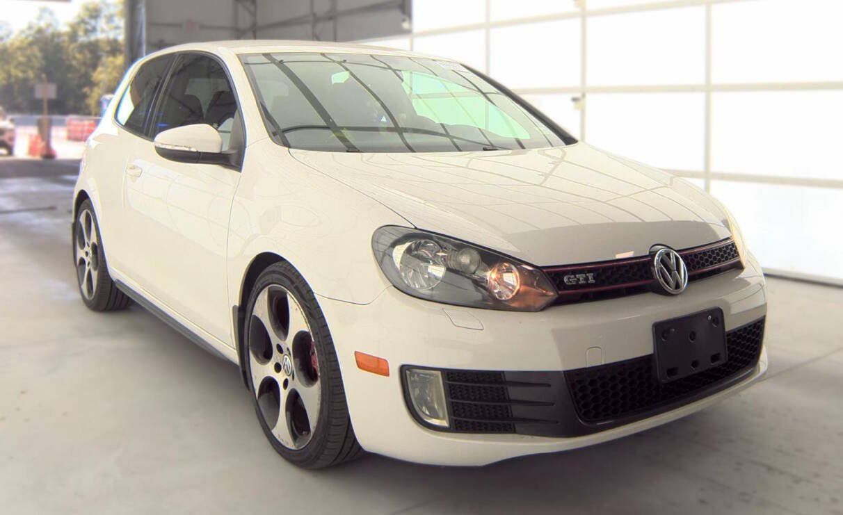 Used 2013 Volkswagen GTI 2-Door FWD image 3