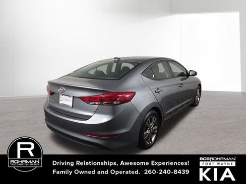 Used 2018 Hyundai Elantra SEL w/ Cargo Package image 6