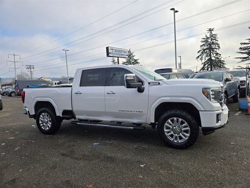 Used 2023 GMC Sierra 3500 Denali image 4