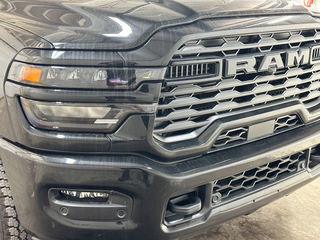 New 2026 RAM 3500 Big Horn AWD/4WD image 12