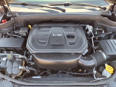 Used 2019 Jeep Grand Cherokee Laredo image 31