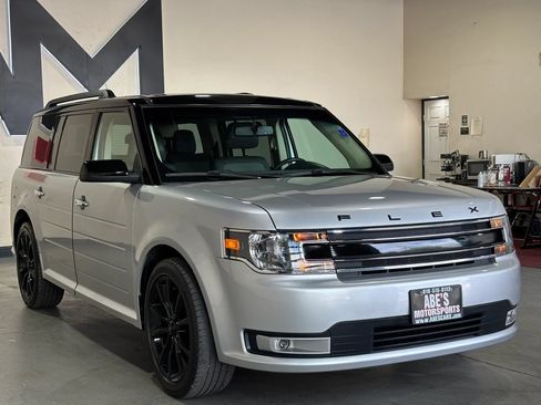 Used 2016 Ford Flex SEL w/ Equipment Group 202A AWD/4WD image 2
