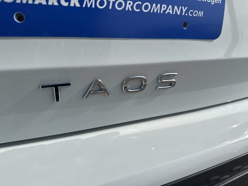 New 2026 Volkswagen Taos SE AWD/4WD image 7
