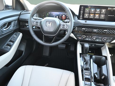 New 2025 Honda Accord EX-L image 10